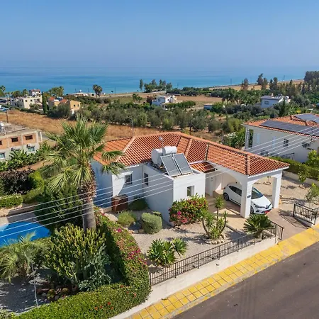 Nikita Feriehus Argaka