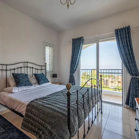 Nyaraló Nikita Argáka